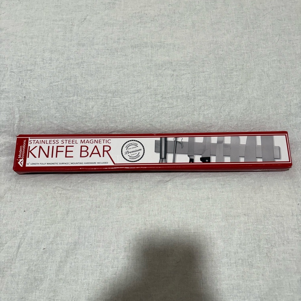 Stainless Steel Magnetic Knife Bar by - Silver